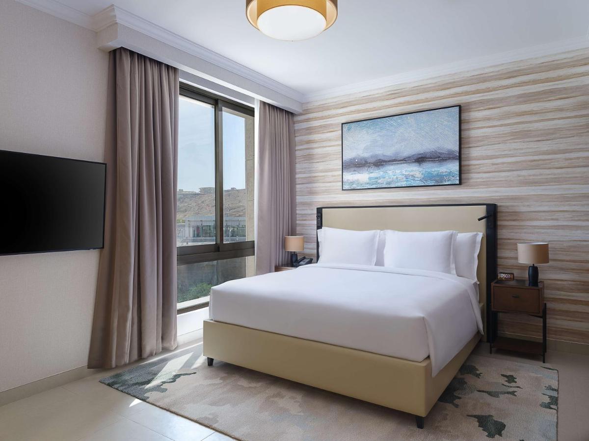 Doubletree By Hilton Muscat Qurum מראה חיצוני תמונה