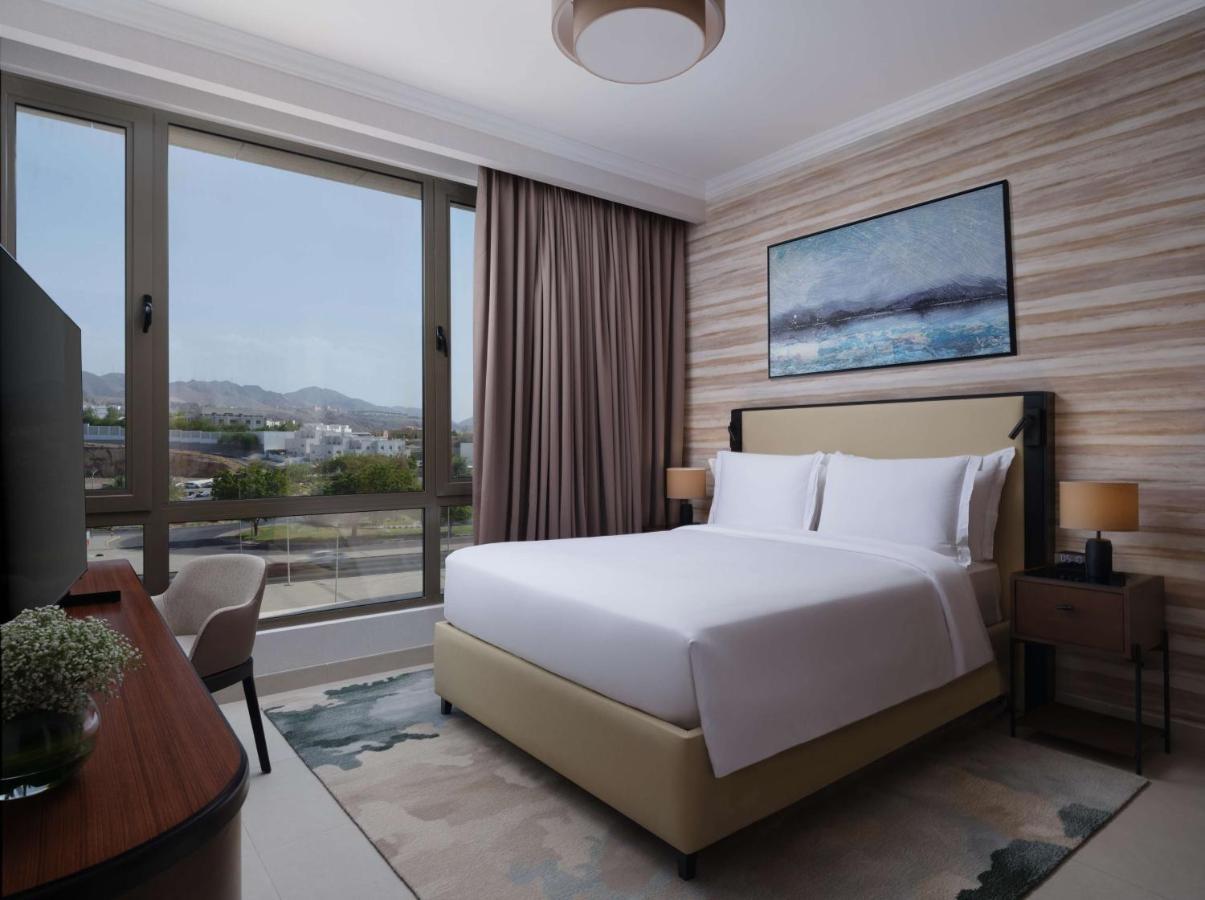 Doubletree By Hilton Muscat Qurum מראה חיצוני תמונה