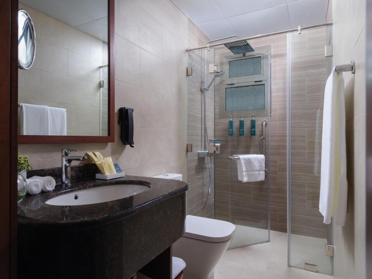 Doubletree By Hilton Muscat Qurum מראה חיצוני תמונה