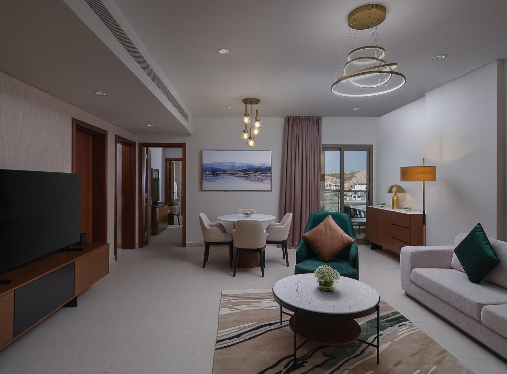 Doubletree By Hilton Muscat Qurum מראה חיצוני תמונה
